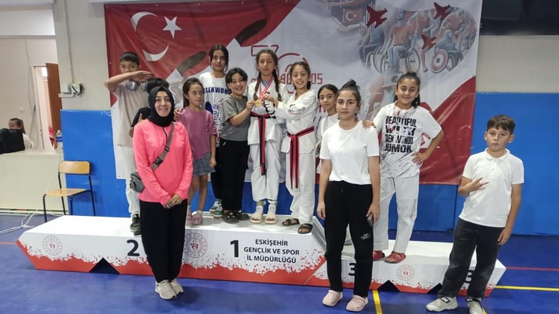 TAEKWONDO KURSU ÖĞRENCİLERİMİZİN İL BAŞARISI